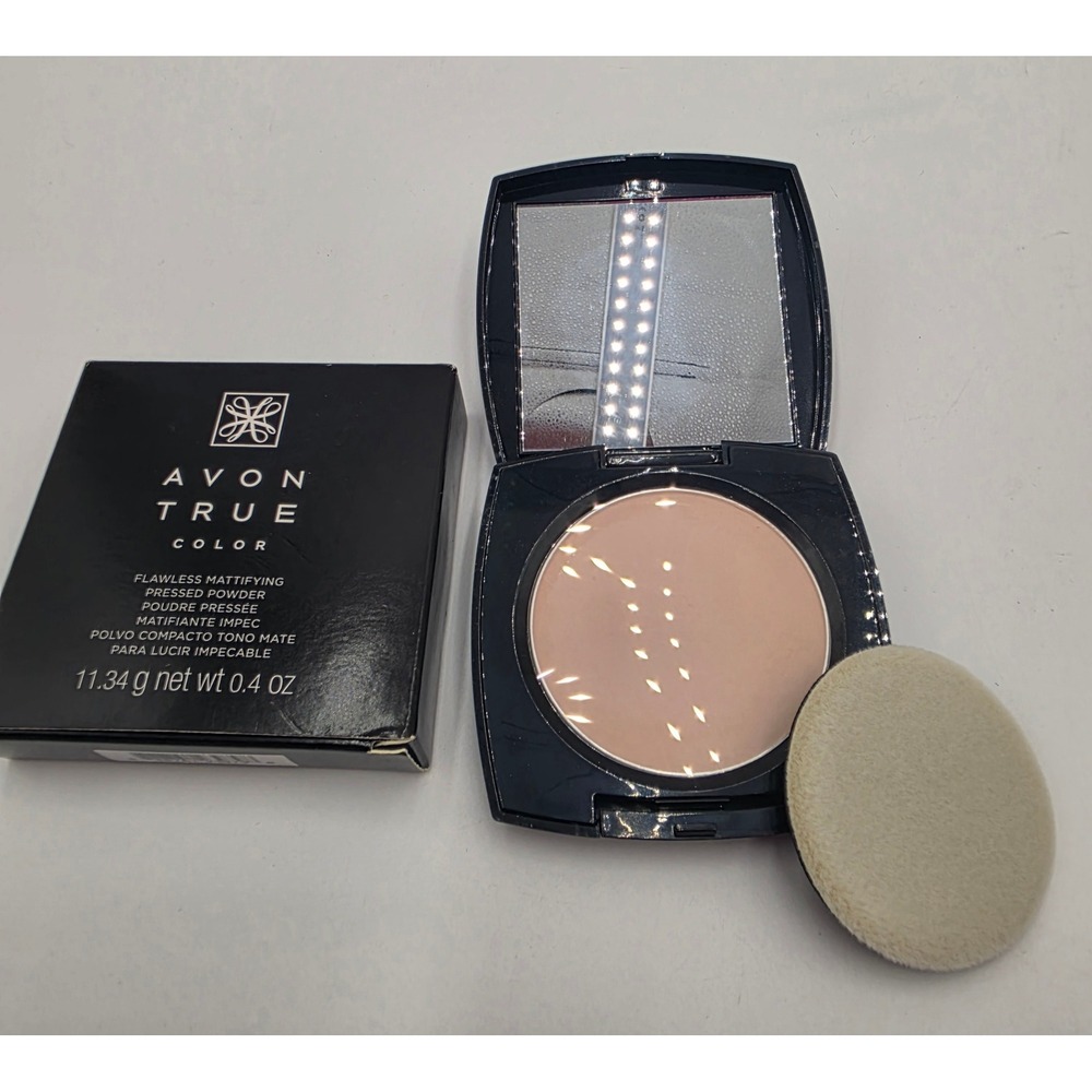 Avon True Color Flawless Mattifying Pressed Powder Pink Fair 0.4 oz New in Box
